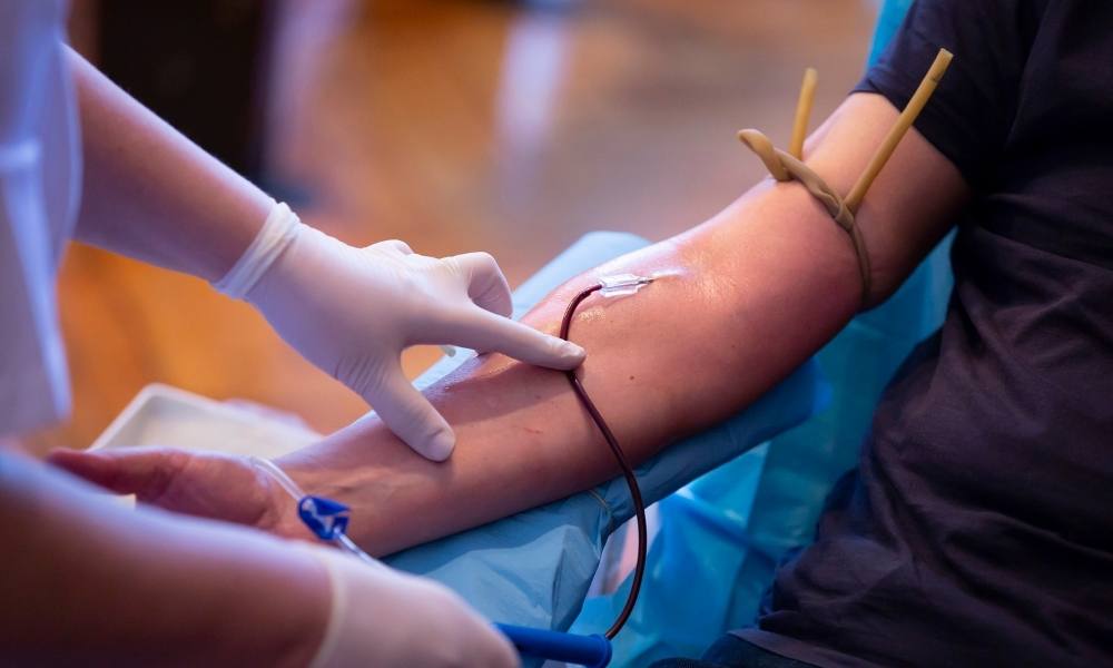 Prevalência de covid-19 entre doadores de sangue