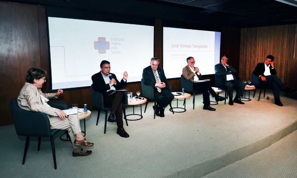 Ex-ministros de Saúde defendem criação de autoridade federal para combate a próximas pandemias