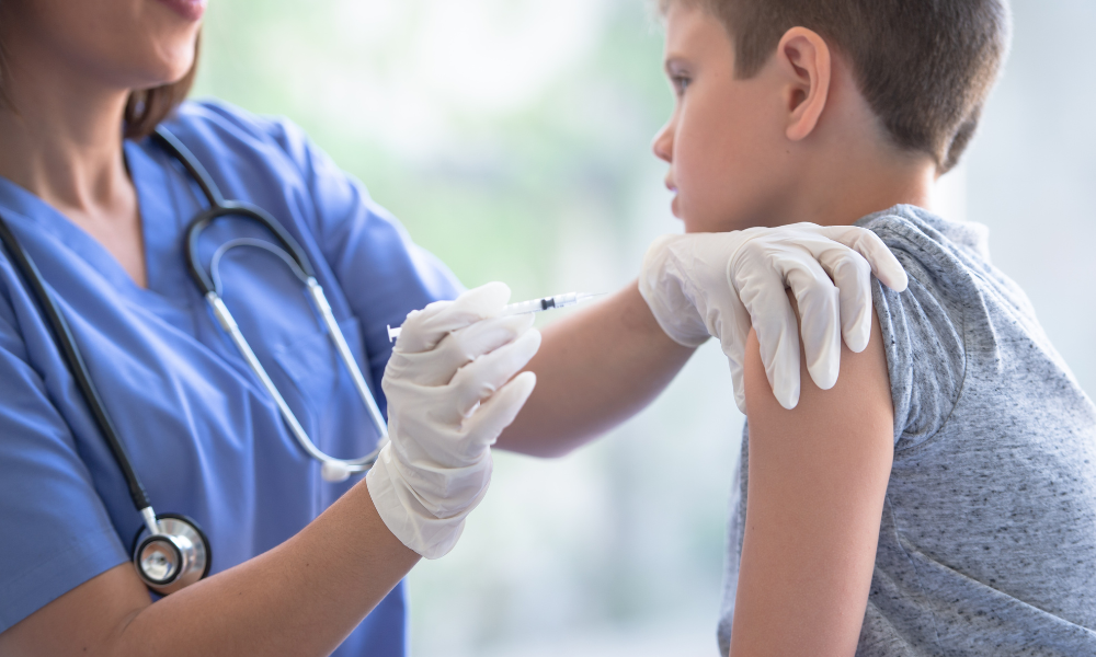 Lupa: São falsas as afirmações de médica sobre riscos da vacina da covid-19 em crianças