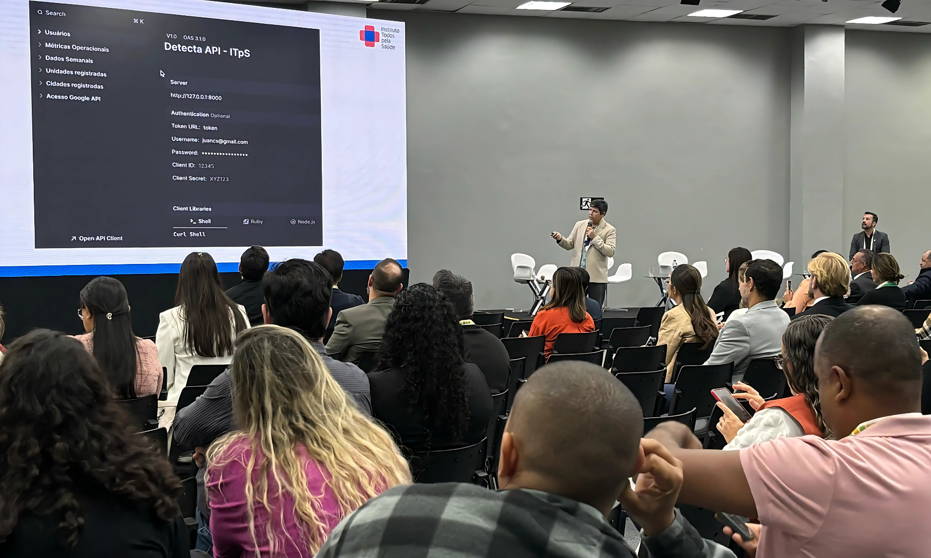 Vanderson Sampaio, diretor de operações do ITpS, participou do painel Controle de Arboviroses, no 38º Congresso do Conasems